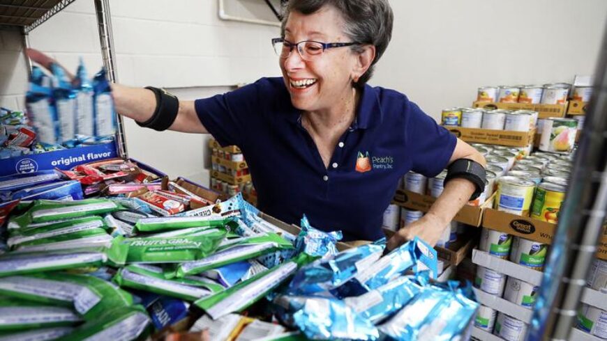 HERALD/REVIEW – Peach’s Pantry marks 10 years, donates holiday meals to those in need